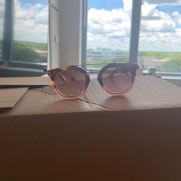 Rag & Bone Veska Sunglasses - Worn Once - Picture 4 of 5